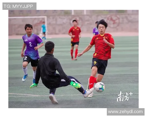 中小学足球赛精彩纷呈展现青春活力与团队精神的盛会 中小学足球赛精彩纷呈展现青春活力与团队精神的盛会