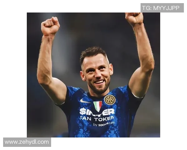 斯蒂芬足球：探索足球世界的激情与梦想，激励年轻一代追逐绿茵场上的辉煌