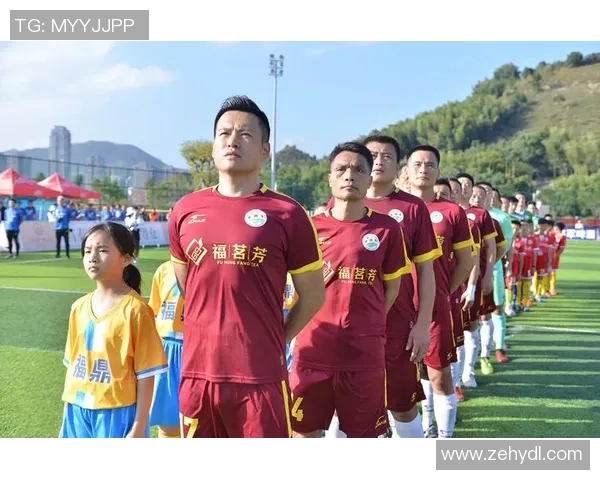 粉色队服足球的魅力与团队精神的完美结合探讨 粉色队服足球的魅力与团队精神的完美结合探讨